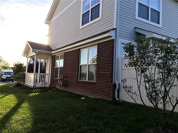 5th image of 10927 Lemongrass Dr #7