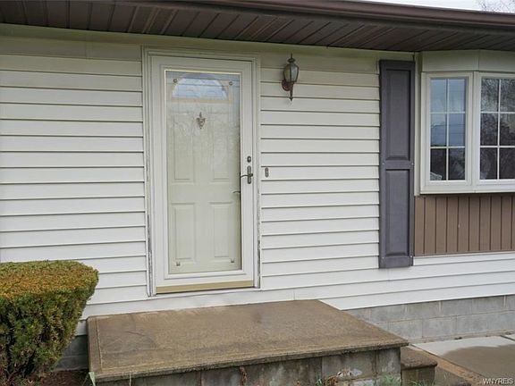 2nd image of 6073 Wallace Ave