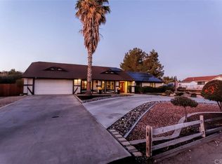 19036 Red Feather Rd, Apple Valley, CA 92307