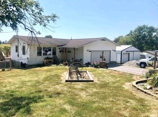 11261 Day Rd, Marion, IL 62959