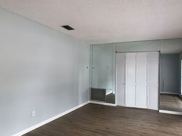 15746 Gardenside Ln — Photo 6