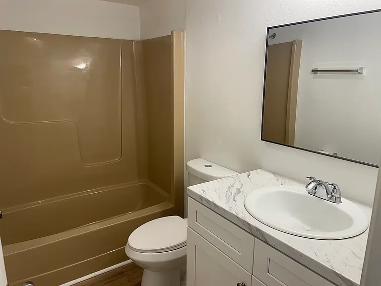 1555 14th Ave #110 — Photo 10
