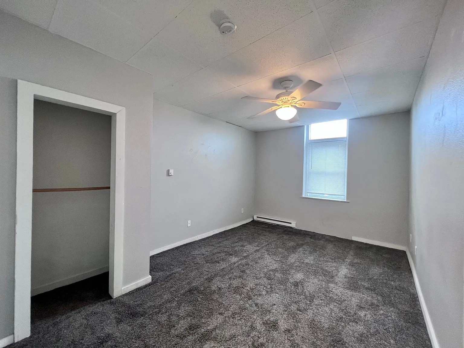113 1/2 E, River Falls — Photo 3