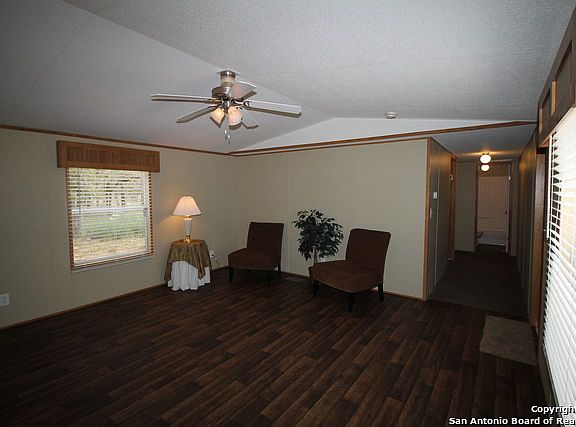 3rd image of 236 Oak View Dr