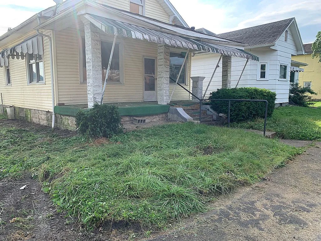 2211 S 5th St photo 1