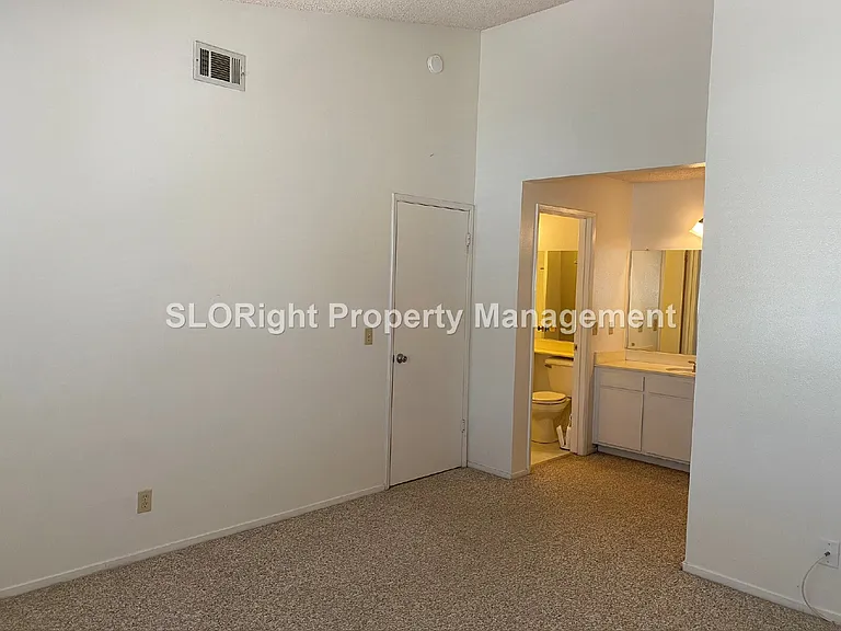 1351 Royal Way #18 — Photo 9