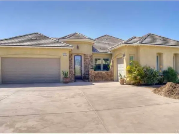 3041 Rue Montreux, Escondido, CA 92026