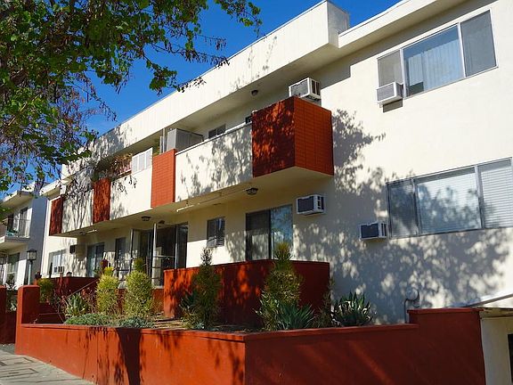 2nd image of 836 Westbourne Dr APT 108