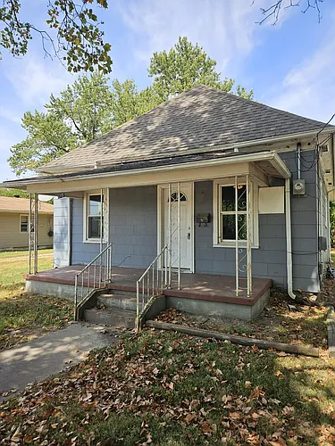 2215 W Phelps St Photo 1