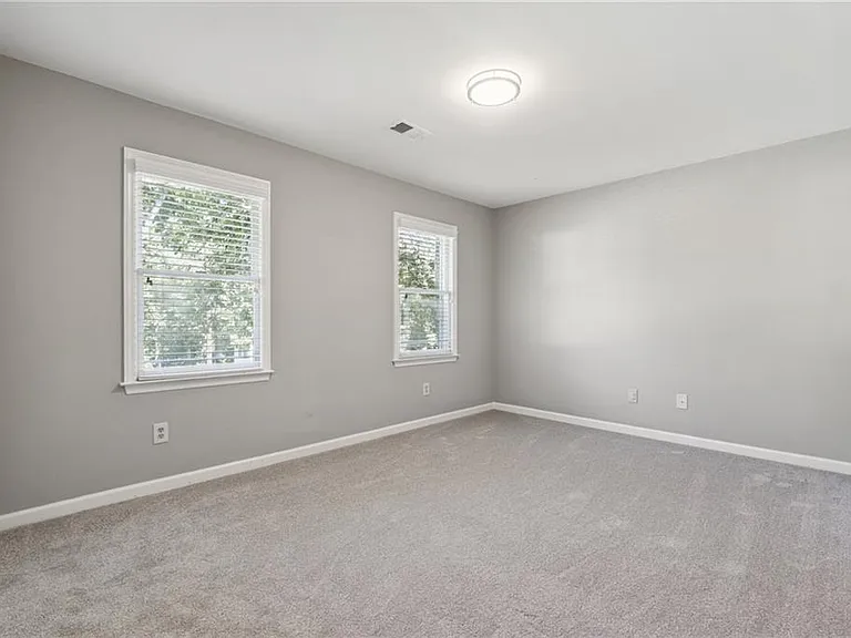 3761 Ridge Rd SE — Photo 18