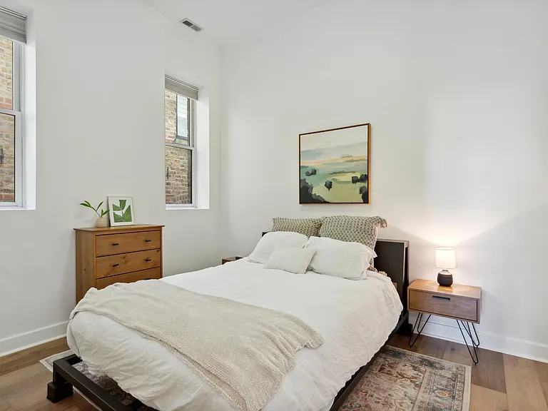 1243 N Wolcott Ave #6 — Photo 11