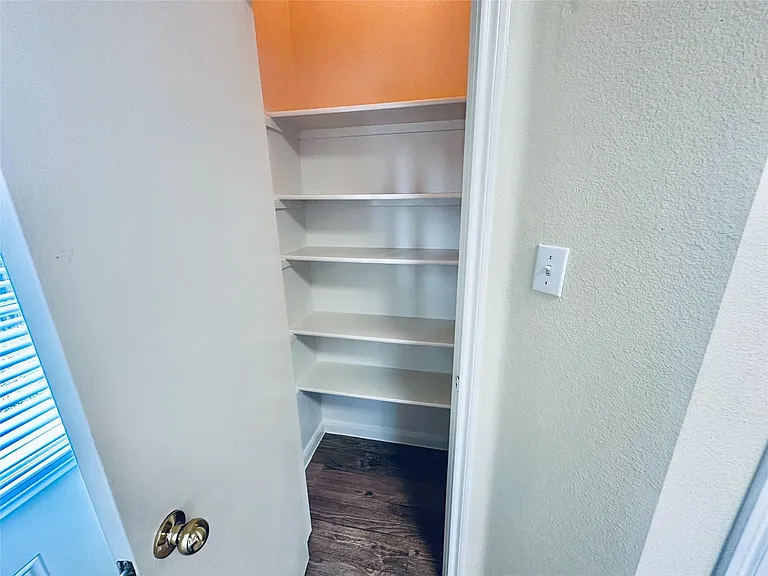 2873 Southampton Way #B — Photo 19