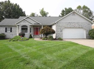 1120 E Woodfield Dr, Alton, IL 62002