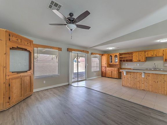 5th image of 3122 Flower Garden Ct
