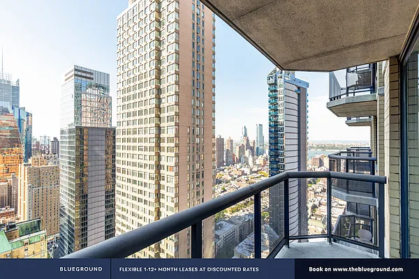 Rented by The Blueground | media 62