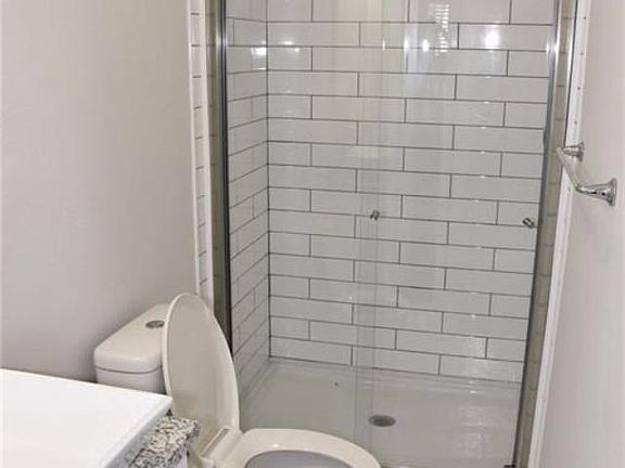 3rd image of 305 W 55th 1/2 St Unit B