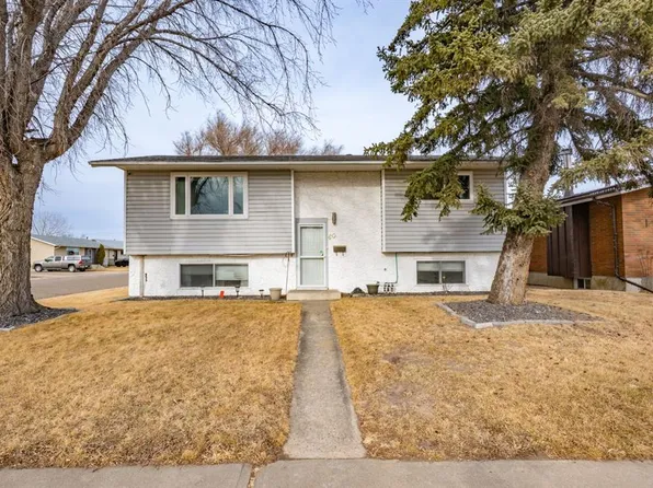 60 S Gray Cres NW, Medicine Hat, AB T1A 7E1