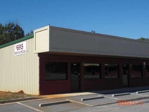 2nd image of 2600 Highway 212