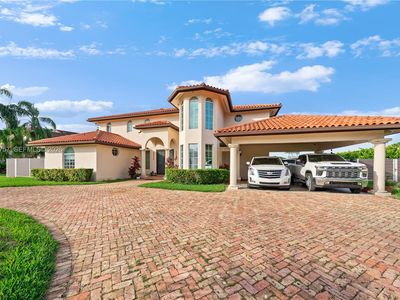 9621 W Calusa Club Dr, Miami, FL, 33186