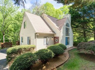 220 Homestead Ln, Charlottesville, VA 22902