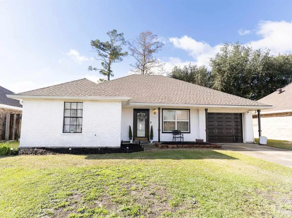 208 Angelle Dr, Houma, LA 70360