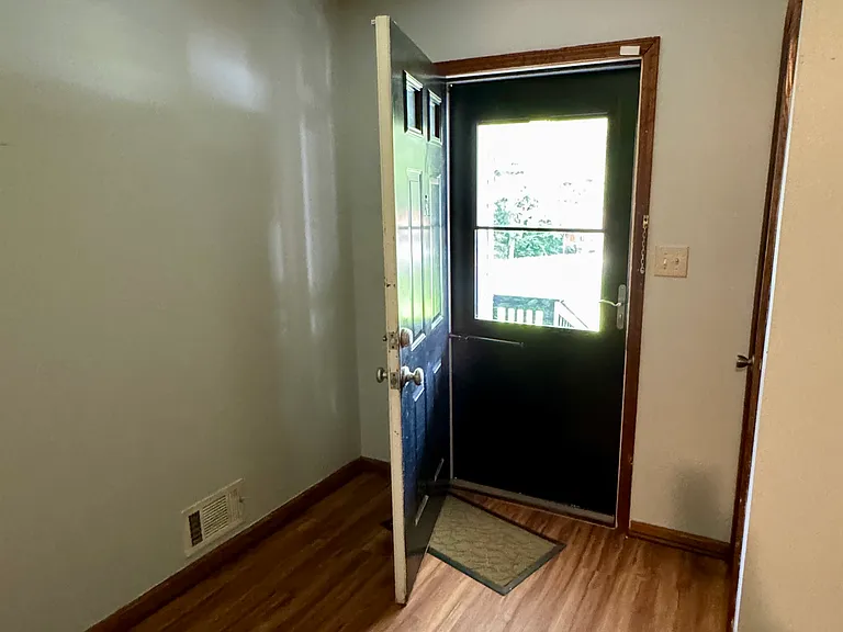 170 Chesapeake Dr — Photo 3