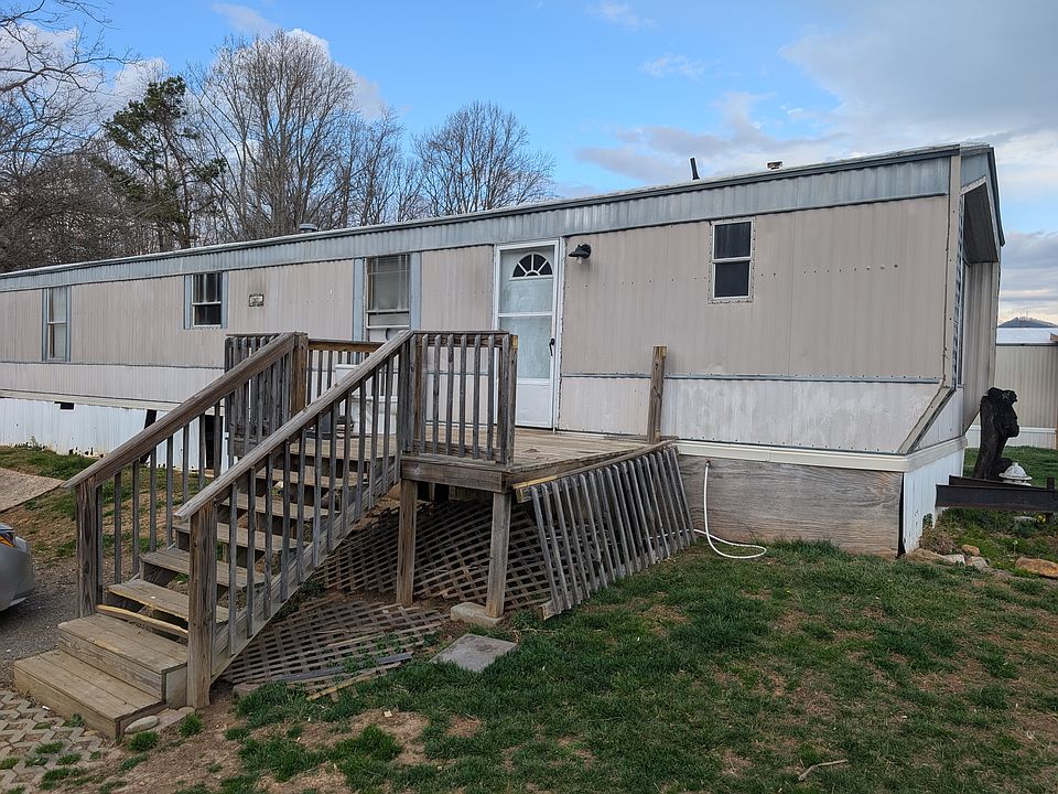 1st image of 34 Winding Spring Rd