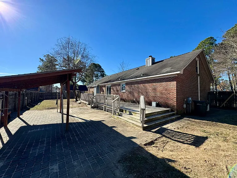 715 Prestige Blvd — Photo 23