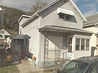 909 Lincoln Ave, Dubuque, IA 52001