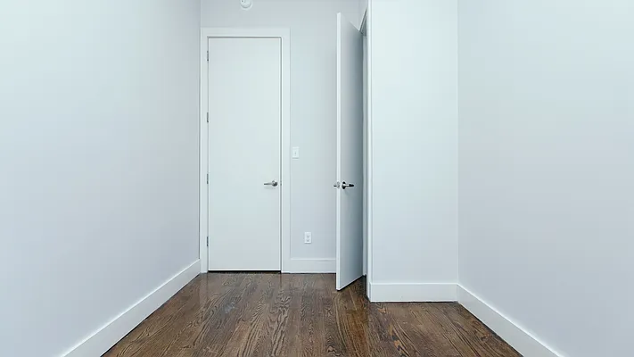 Rented by Nooklyn NYC LLC | media 10