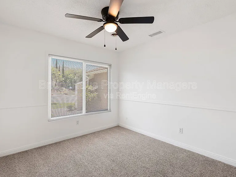 11004 Collinwood Dr — Photo 37