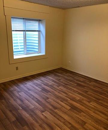 5th image of 803 Spartan Dr
