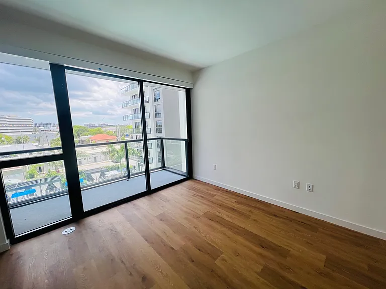 1646 NE 124th St #541 — Photo 15