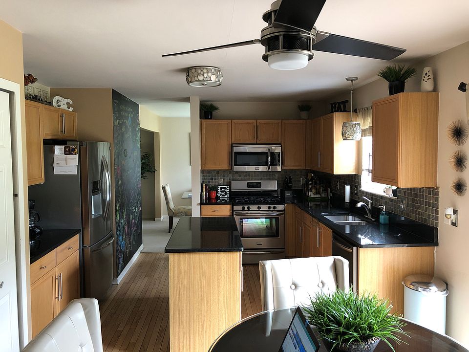 1st image of 23700 Paddock Dr