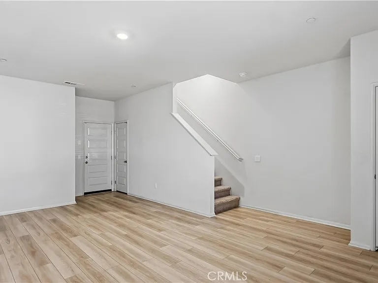 205 N Vincent Ave #117 — Photo 3