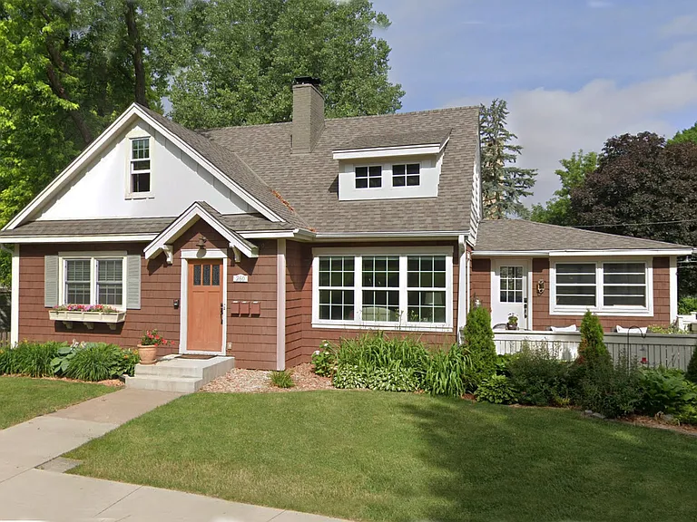 260 Morse Ave #1 — Photo 12