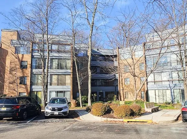 6350 Red Cedar Pl Unit 211, Baltimore, MD 21209