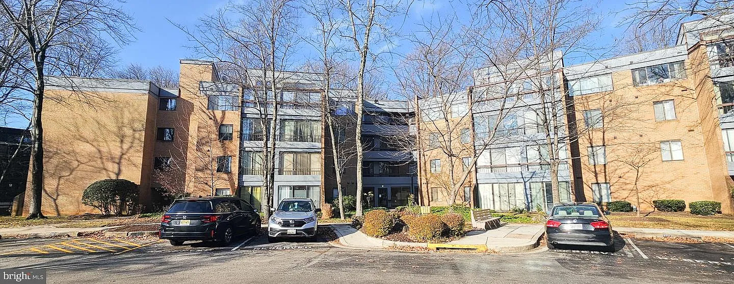 6350 Red Cedar Pl Unit 211 photo 1