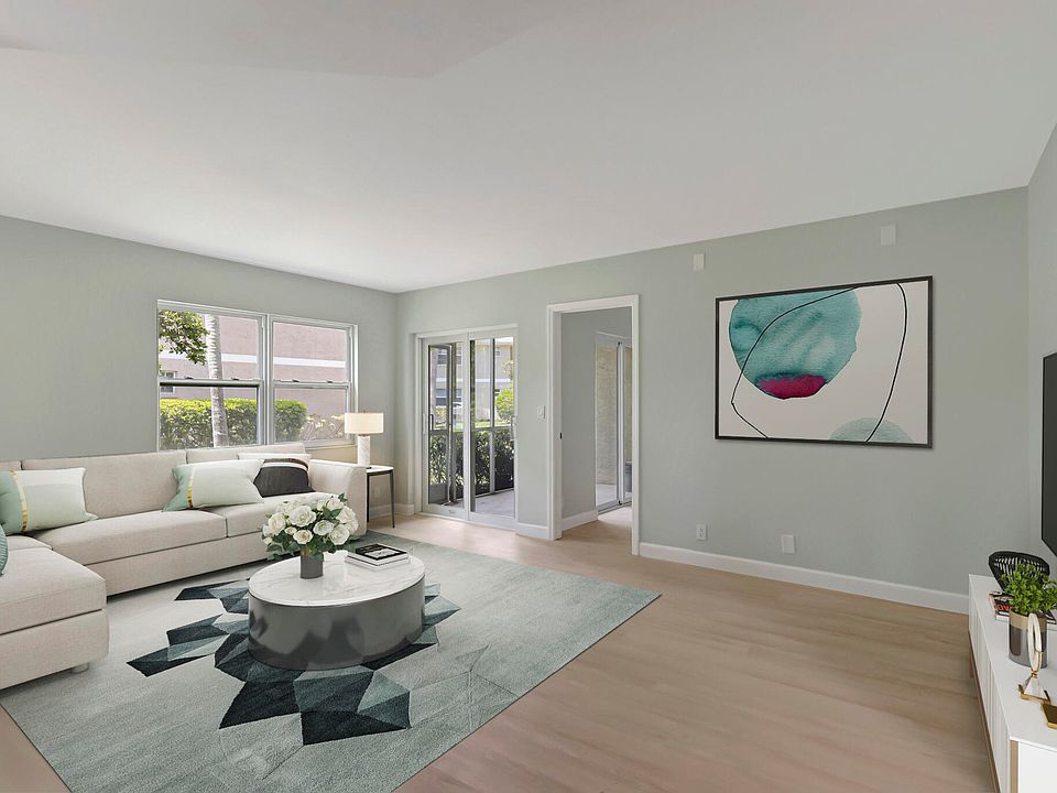 1st image of 1538 SE Royal Green Circle #102