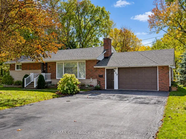617 17th St W, Owen Sound, ON N4K 4B9