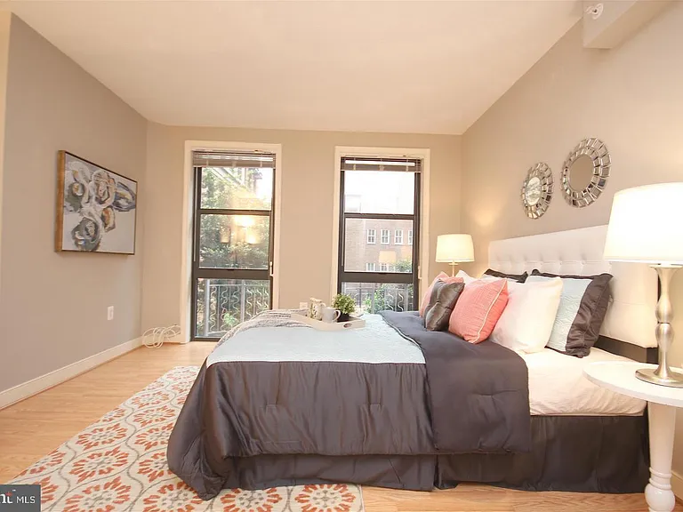 616 E St NW #246 — Photo 3