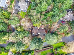 10912 Boas Rd, North Saanich, BC V8L 5J1