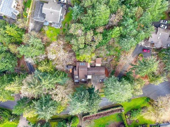 10912 Boas Rd, North Saanich, BC V8L 5J1