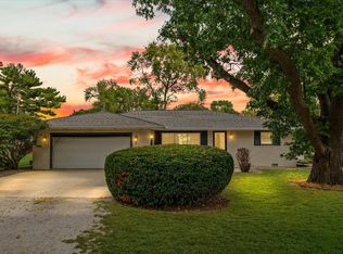 28 S Moery Dr, Bement, IL 61813