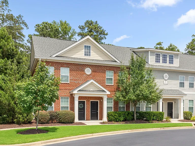 Founders Village - Townhome Apartments