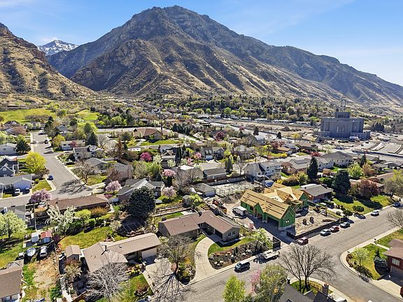 Proximity to Rock Canyon and Provo Temple