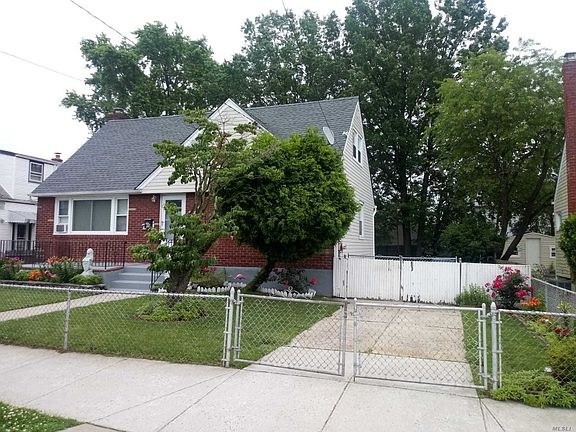 2nd image of 39 Belmont Blvd