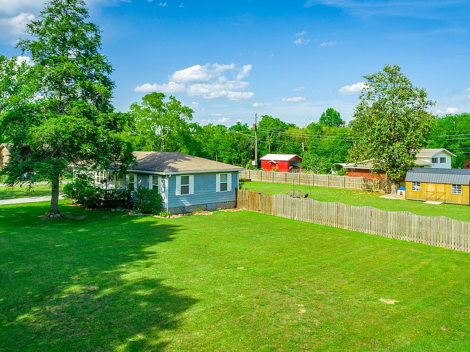 1st image of 61 Cedar Ln