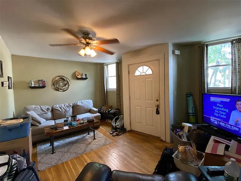 1204 Cambridge St #1 — Photo 6