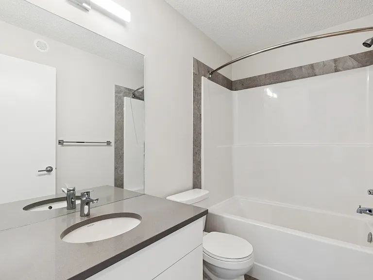979 Crystallina Nera Way NW — Photo 2